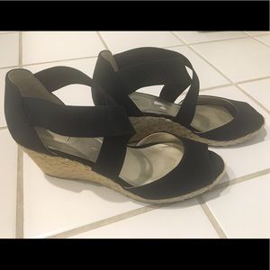 Bandolino espadrille wedges, size 9